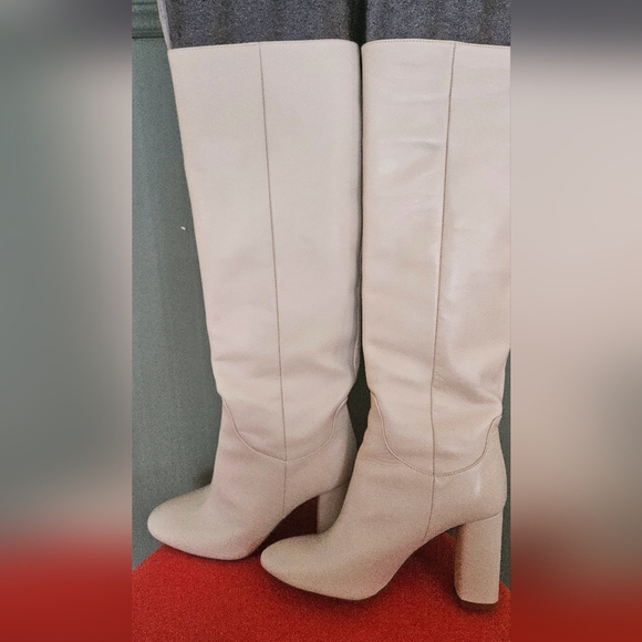 ZARA Leather Knee high boots in Bone. Size 6 - Picture 10 of 16